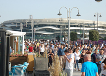 İlk Avropa Oyunlarının bağlanış mərasiminə dəqiqələr qalır. Bakı, Azərbaycan, 28 iyun 2015